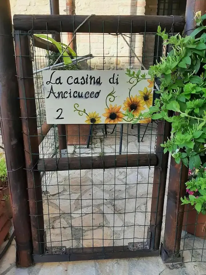 شقة La Casina Di Ancicucco 2 سان جيمينيانو إيطاليا